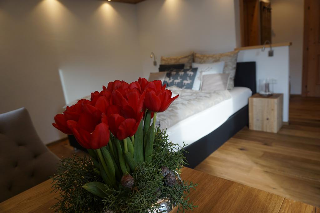 Am Wilden Kaiser Landhausstudios Елмау Екстериор снимка